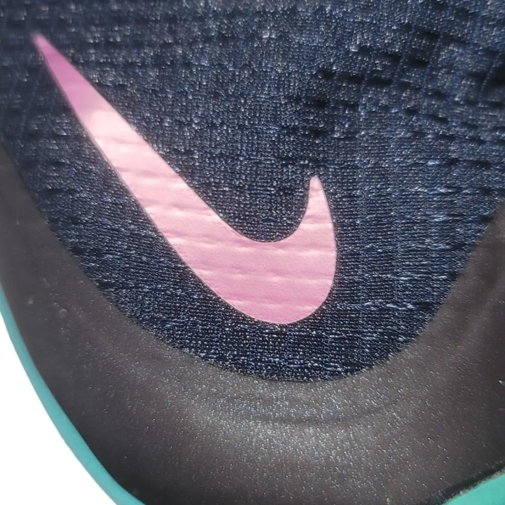 Nike Training Lunar Cross Element Running Sneakers